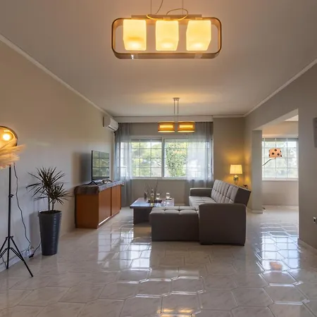 Erofili's Only 700 Meters From The * Jalisos