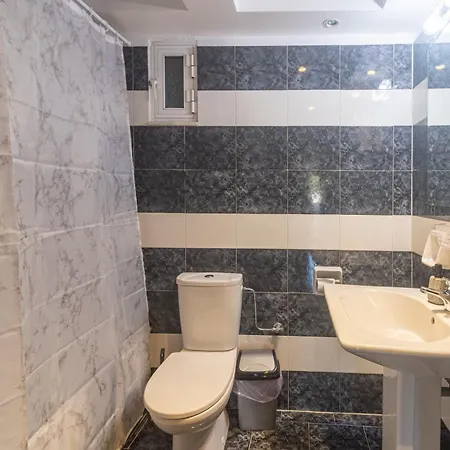 Erofili's Only 700 Meters From The Jalisos