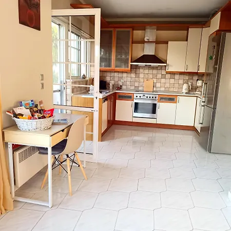 Erofili's Only 700 Meters From The 伊利索斯