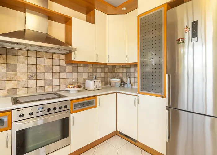 Erofili's Only 700 Meters From The Апартаменты Ялиссос