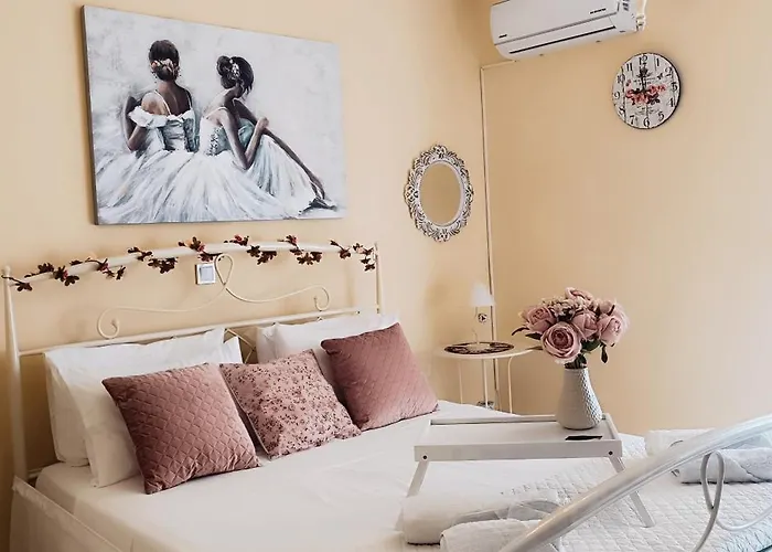 Апартаменты Erofili's Only 700 Meters From The *