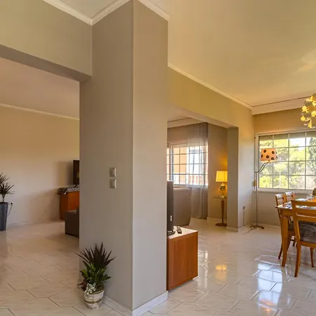 Erofili's Only 700 Meters From The 아파트 이알리소스