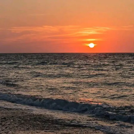 Erofili's Only 700 Meters From The 아파트 *